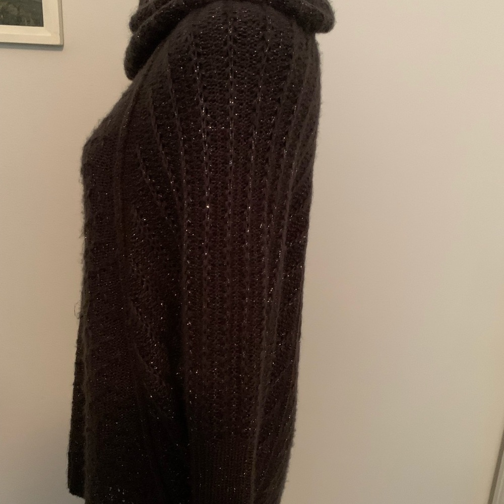 Sweater - Picture 3 of 4